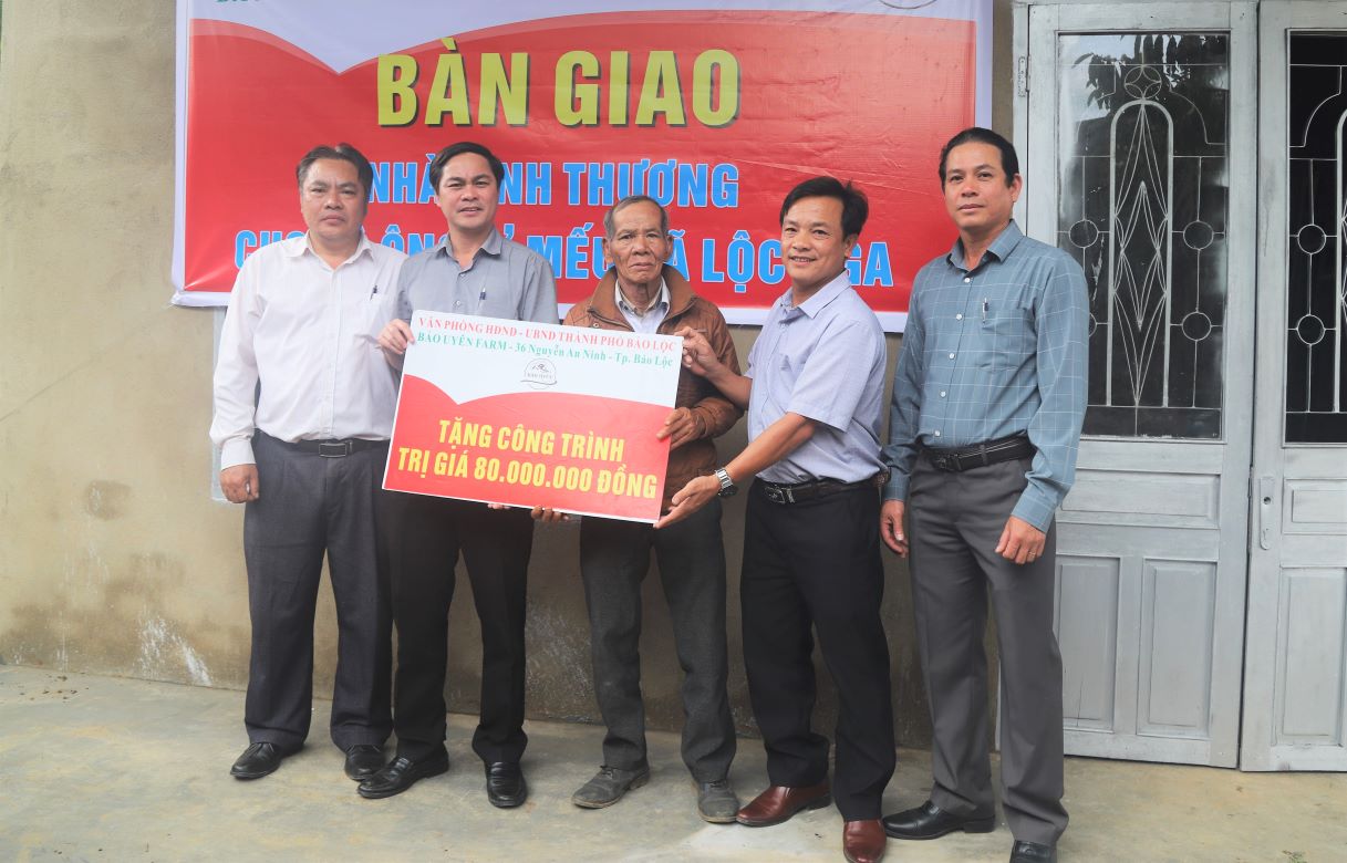 TP Bao Loc (Lam Dong) da hoan thanh chuong trinh xoa nha tam, nha dot nat. Anh: Lam Hong