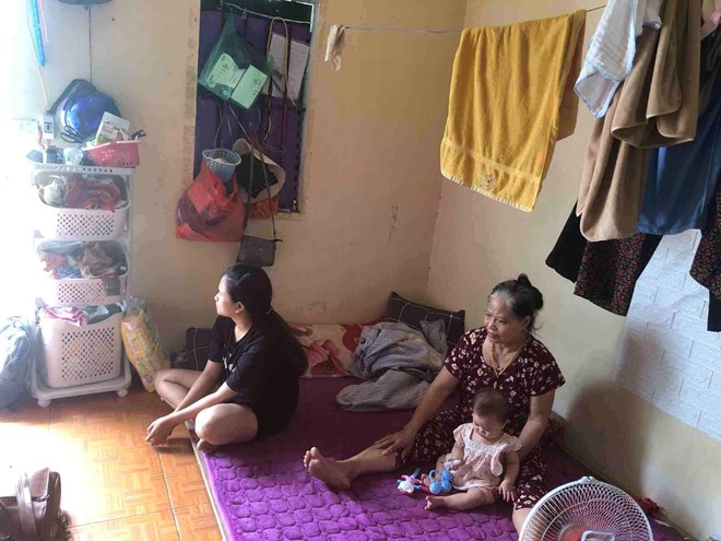 Hè về, công nhân tìm chỗ gửi con