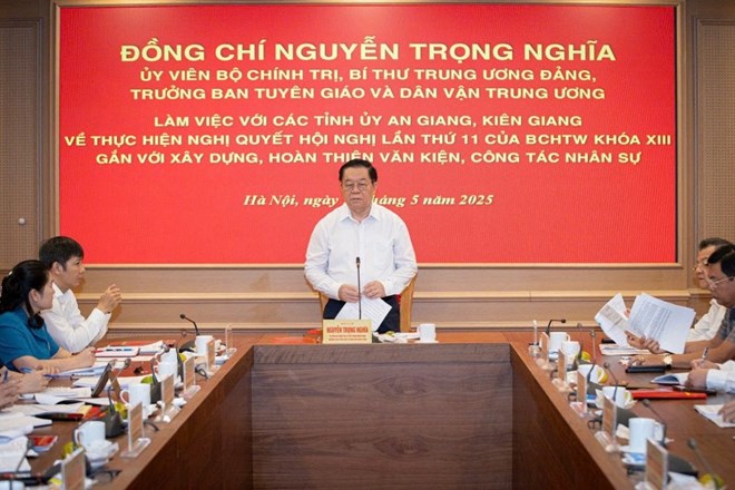 Ông Nguyễn Trọng Nghĩa làm việc với An Giang và Kiên Giang về sáp nhập tỉnh