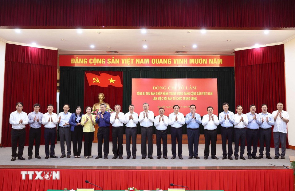 Tổng Bí thư Tô Lâm và các đại biểu. 