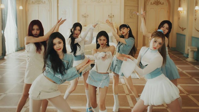 El grupo de monstruos Baby no se ha encendido a pesar de que los miembros son talentosos y hermosos. Foto: MV para siempre.