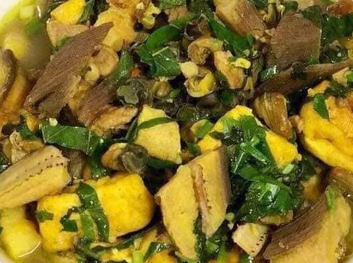 Banana and bean sticky rice - a dish that housewives can include in their diet to take advantage of the effect of helping to control blood sugar of green bananas. Photo: Kieu Vu