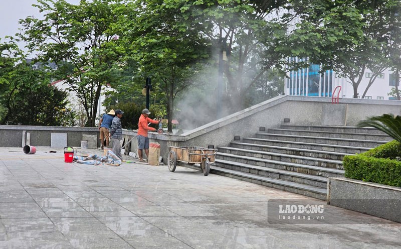 Pac Bo Square in Cao Bang is being renovated and repaired. Photo: Tan Van