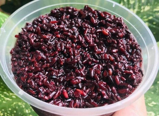 Tenga en cuenta la cantidad de arroz pegajoso para comer durante el Año Nuevo lunar para evitar el azucar en la sangre. Foto: Kieu Vu