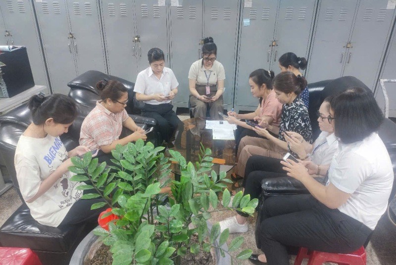 Workers of Quang Viet Garment Company (Cu Chi District, Ho Chi Minh City) participated in the 2024 Social Insurance Law Contest. Photo: Duc Long