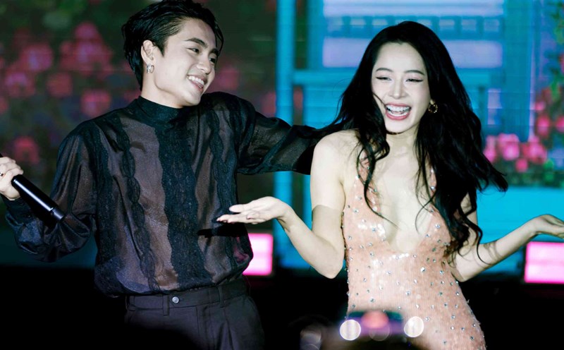 Chi Pu, Mono attend the music festival. Photo: Provided by the organizing committee.