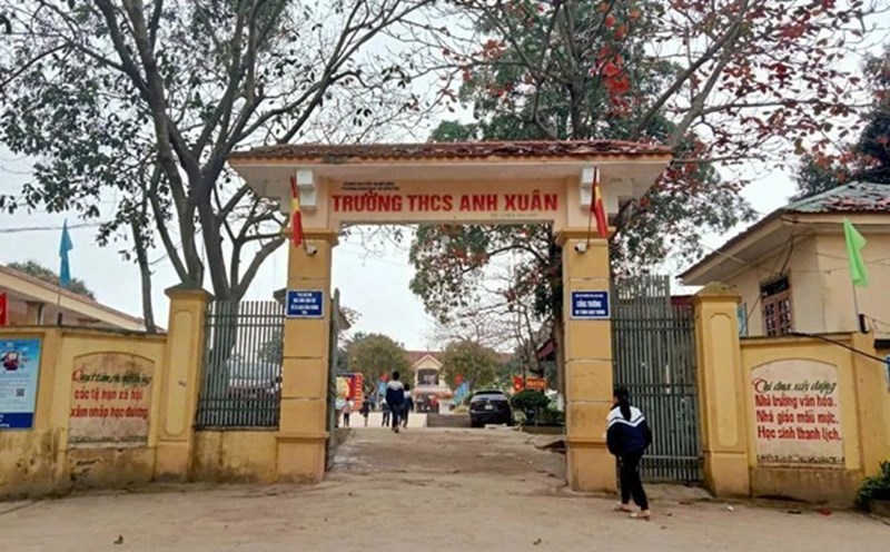 Anh Xuan Secondary School, Nam Dan District (Nghe An Province), a unit with many teachers whose insurance money has been collected. Photo: Quang Dung