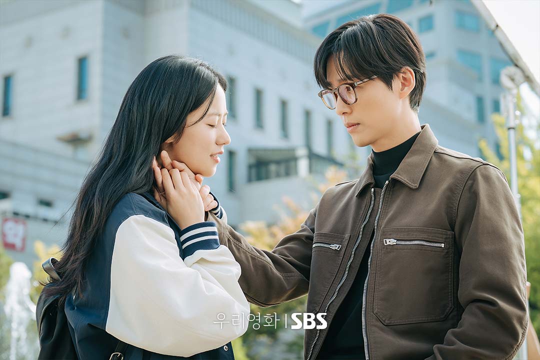 Jeon Yeo Been va Nam Goong Min