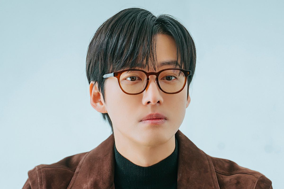 Nam Goong Min interpreta al director en la nueva pelicula. Foto: Fabricante de SBS