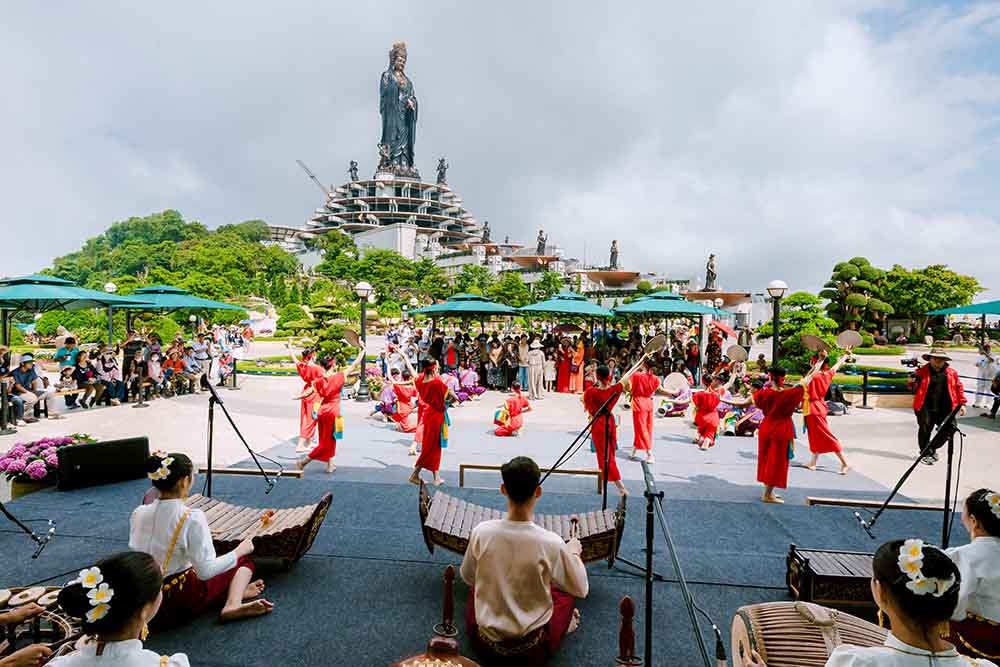 Una serie de actividades especiales en Ba Nui Ba Den. Foto: Tay Ninh Departamento de Cultura, Deportes y Turismo