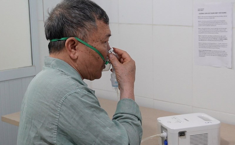 After decades of smoking, patients often go to the hospital due to chronic obstruction of the lungs