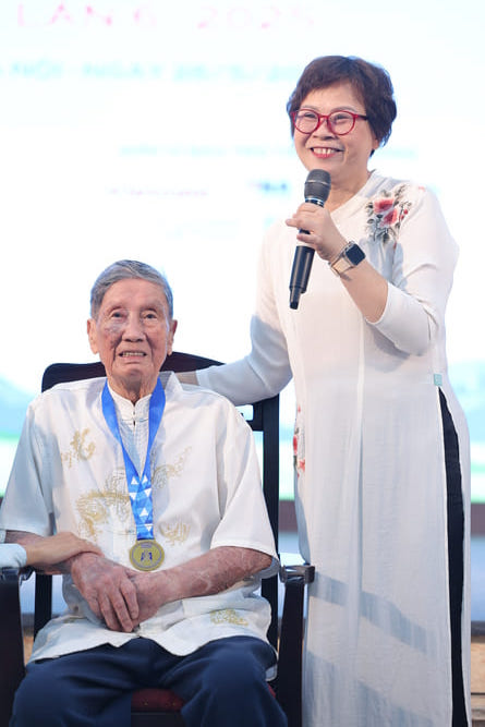 Con gai nhac si Pham Tuyen - nha bao Pham Hong Tuyen Anh: BTC