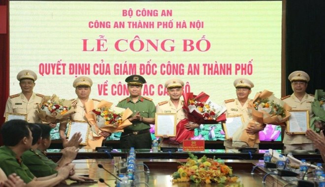 Nhiều lãnh đạo cấp phòng Công an Hà Nội nghỉ hưu trước tuổi