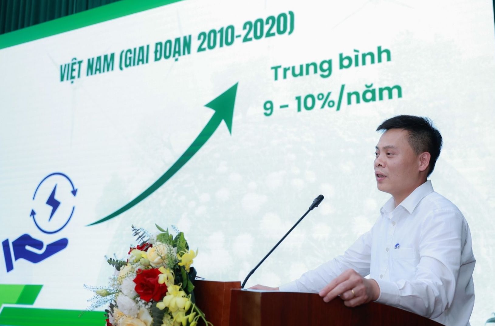 PGS.TS Dang Tran Tho - Vien truong Vien Cong nghe Nang luong (Dai hoc Bach Khoa Ha Noi). Anh: Hai Nguyen