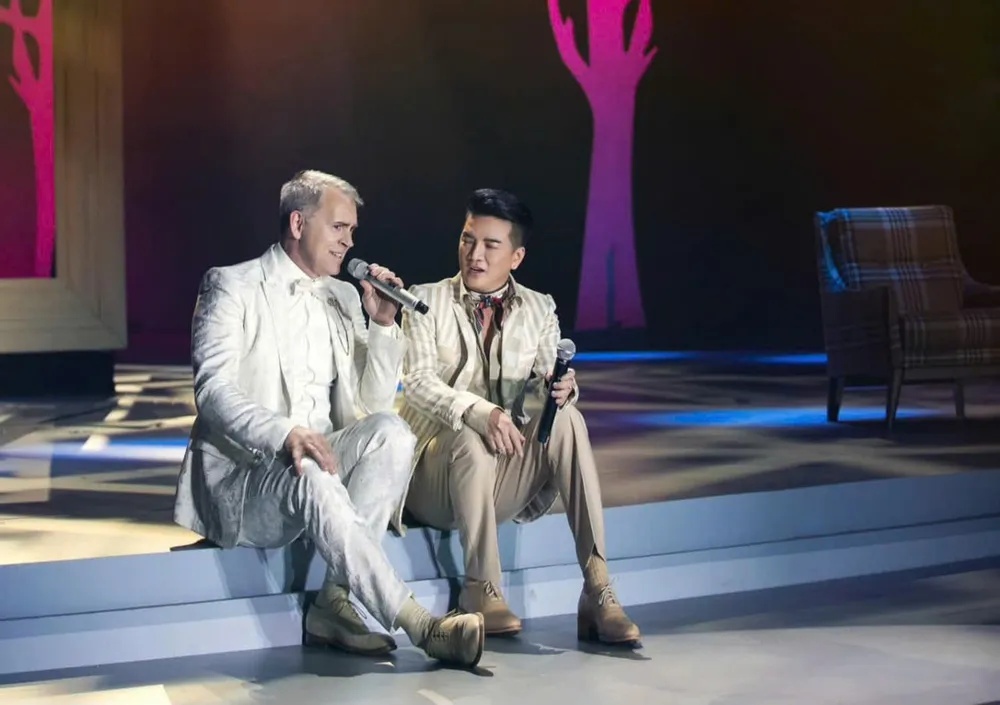 The hit song that has been associated with Dam Vinh Hung for 20 years was copyrighted by Bich Tuyen's husband. Photo: Gerard provided.