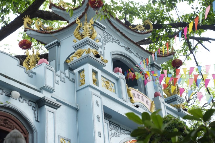 Den Bac Le la mot trong nhung trung tam tho Mau lon va tieu bieu cua mien nui phia Bac. Anh Quynh Trang