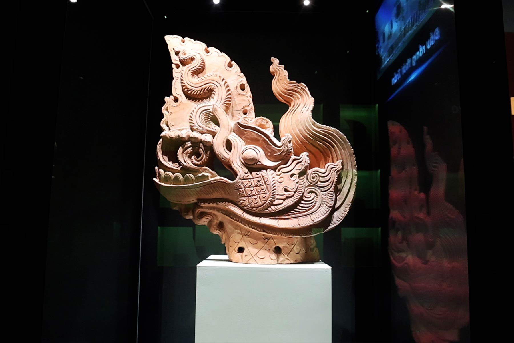 Lessons on protecting national treasures in exhibition areas and museums