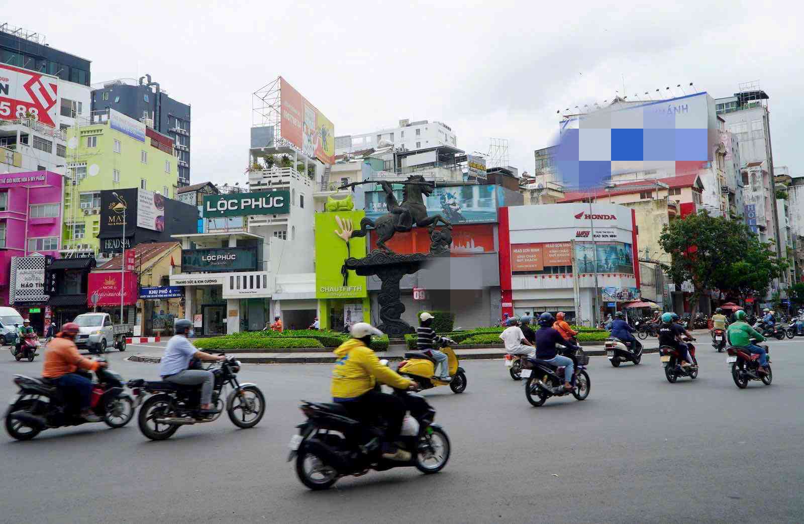 La razon por la cual una interseccion en la ciudad de Ho Chi Minh siempre es suave