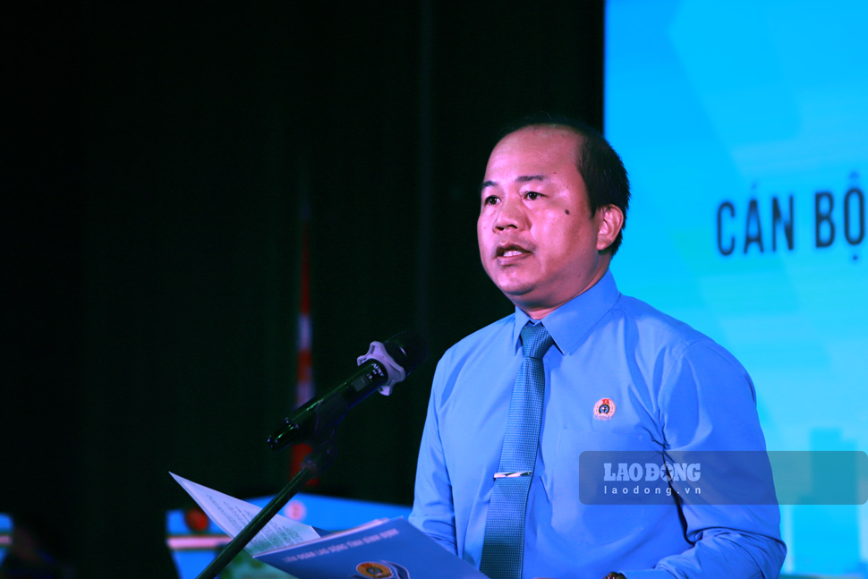 Ong Le Tu Binh phat bieu tai hoi thi. Anh: Hoai Phuong