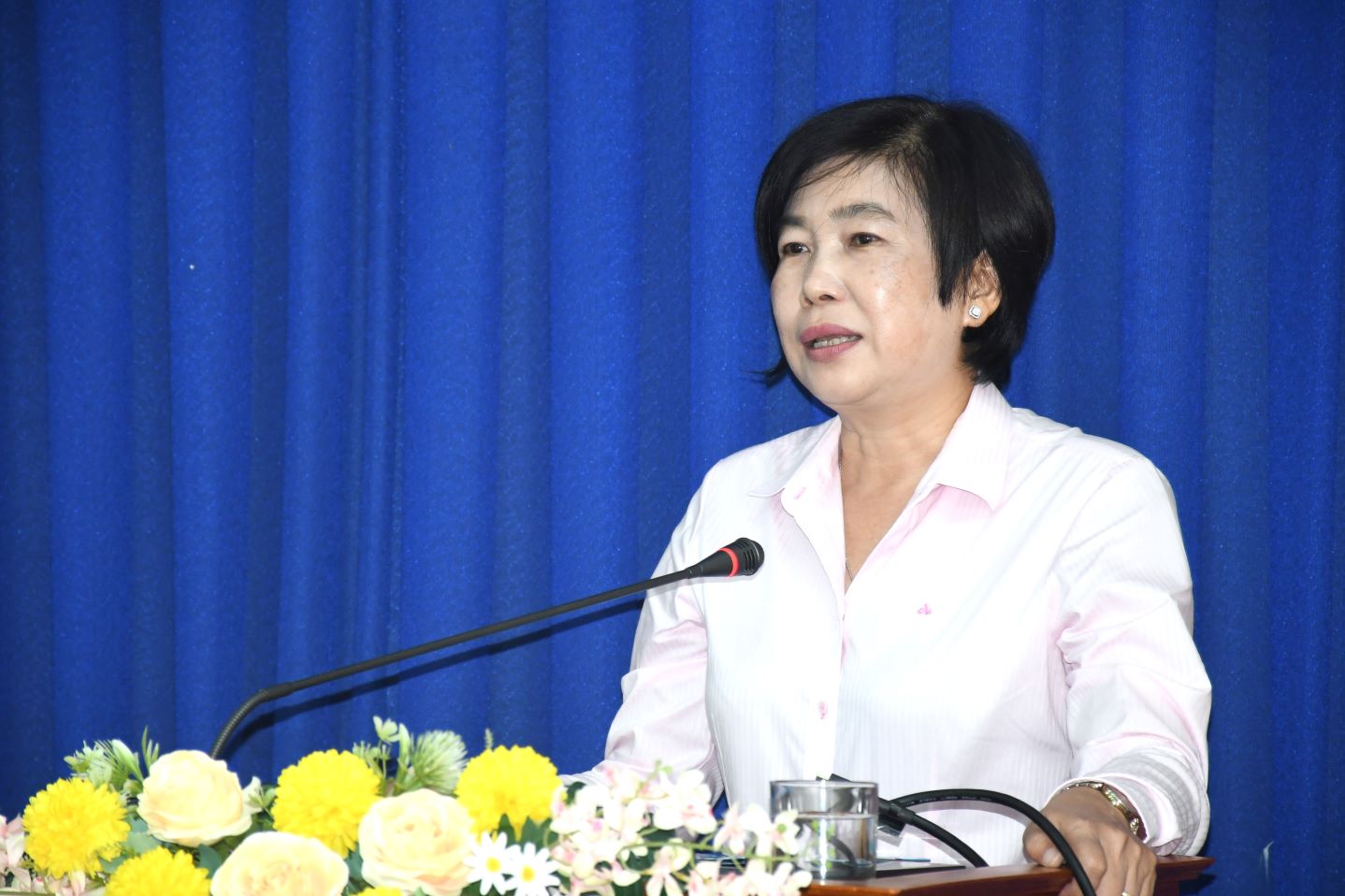 Ba Tu To Quyen - Pho Chu tich Uy ban MTTQ VN tinh Soc Trang phat bieu tai hoi nghi. Anh: Hai Ha