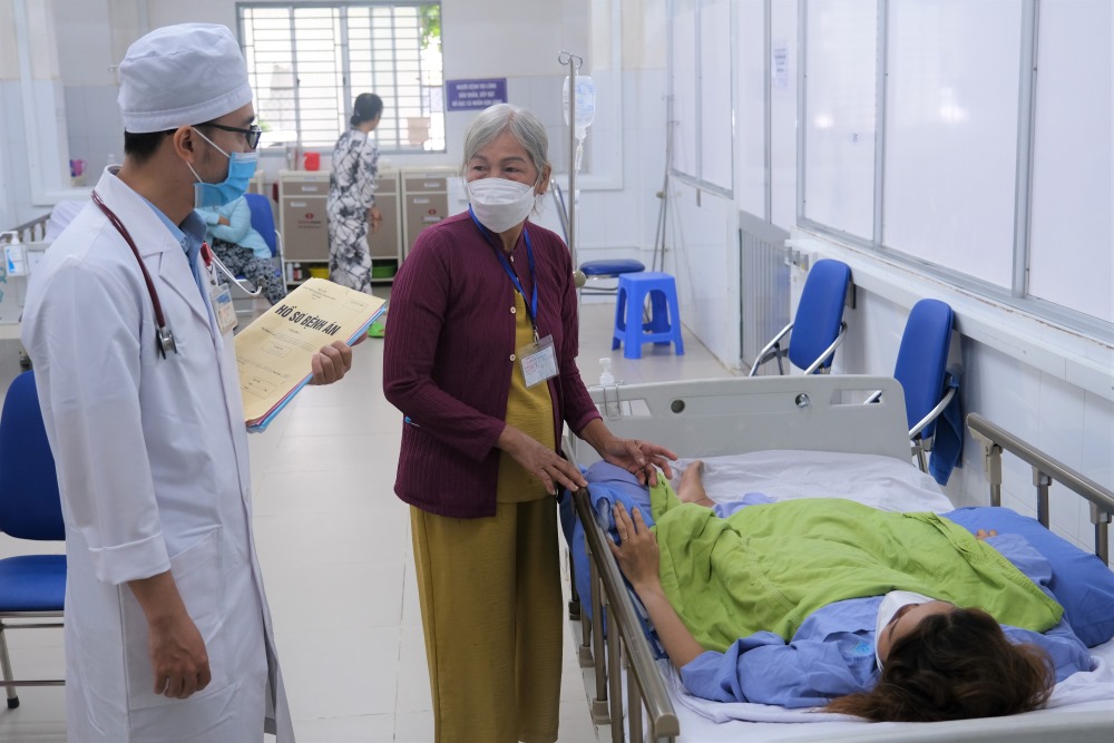 Reasons why stroke patients should not be left on their backs when traveling to the hospital