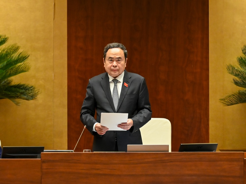 Politburo member and National Assembly Chairman Tran Thanh Man said that he will consider merging provinces in the second phase of the 9th Session. Photo: Pham Dong