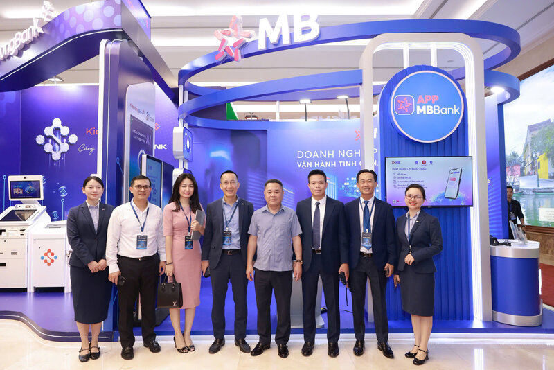 Dai dien MB dong hanh tai su kien Ngay chuyen doi so 2025 – Ngan hang Nha nuoc. 