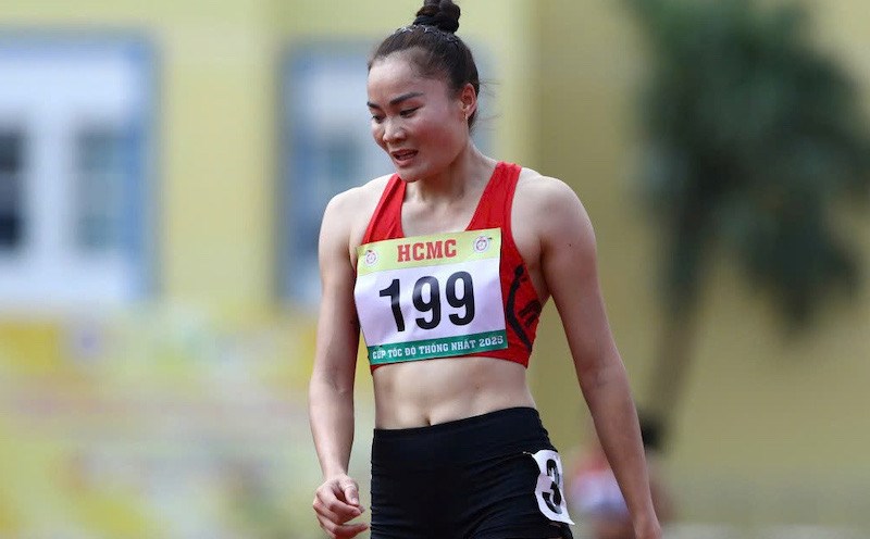 Athlete Quach Thi Lan of the women's 4x00m relay team. Photo: Thanh Vu