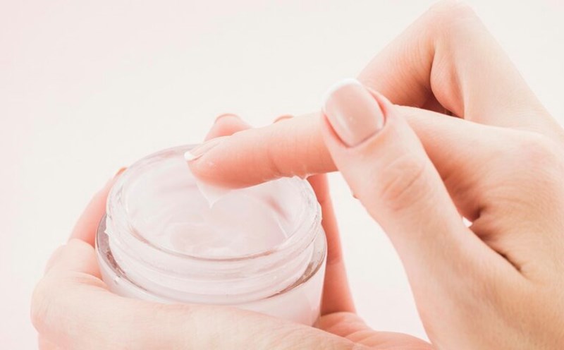 Common mistakes when using (or not using) moisturizer for oily skin. Photo: Thuy Duong