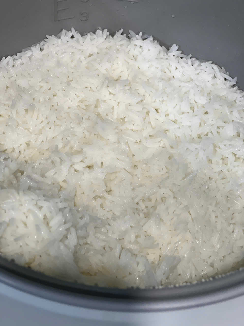 White rice is a common cause of increased blood sugar after eating. Photo: Quang Minh.