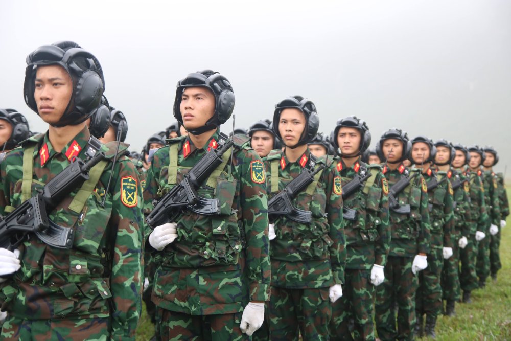 The Ministry of National Defense is seeking opinions on a draft Circular on leave for officers, professional soldiers, workers and defense officials. Illustrative photo: Tran Vuong