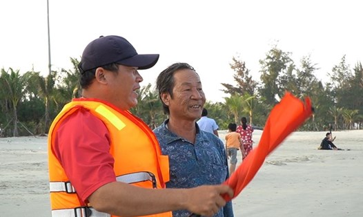 Tổ Quản lý bãi biển Mỹ Khê luôn túc trực để kịp thời ứng cứu những trường hợp đuối nước. Ảnh: Viên Nguyễn.