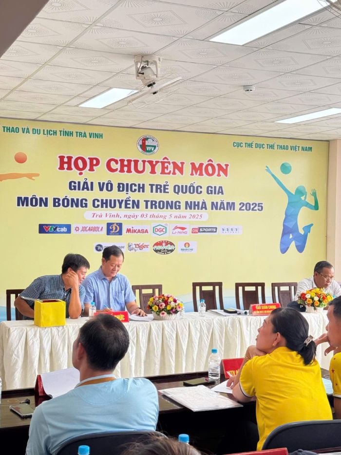 Hop bao giai bong chuyen tre vo dich quoc gia 2025 tai Tra Vinh. Anh: Minh Duong