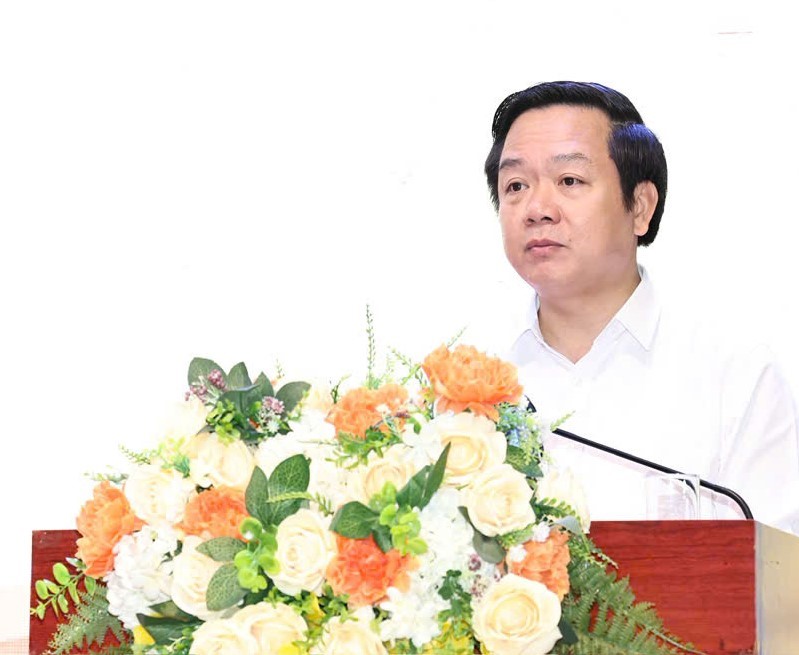 Ong Pham Quang Ngoc - Chu tich UBND tinh Ninh Binh phat bieu tai buoi Toa dam. Anh: Nguyen Truong