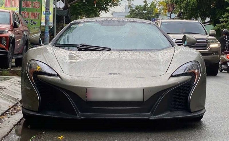 Close-up of the only McLaren 650S Spider MSO in Vietnam. Photo: Do Hai Nam