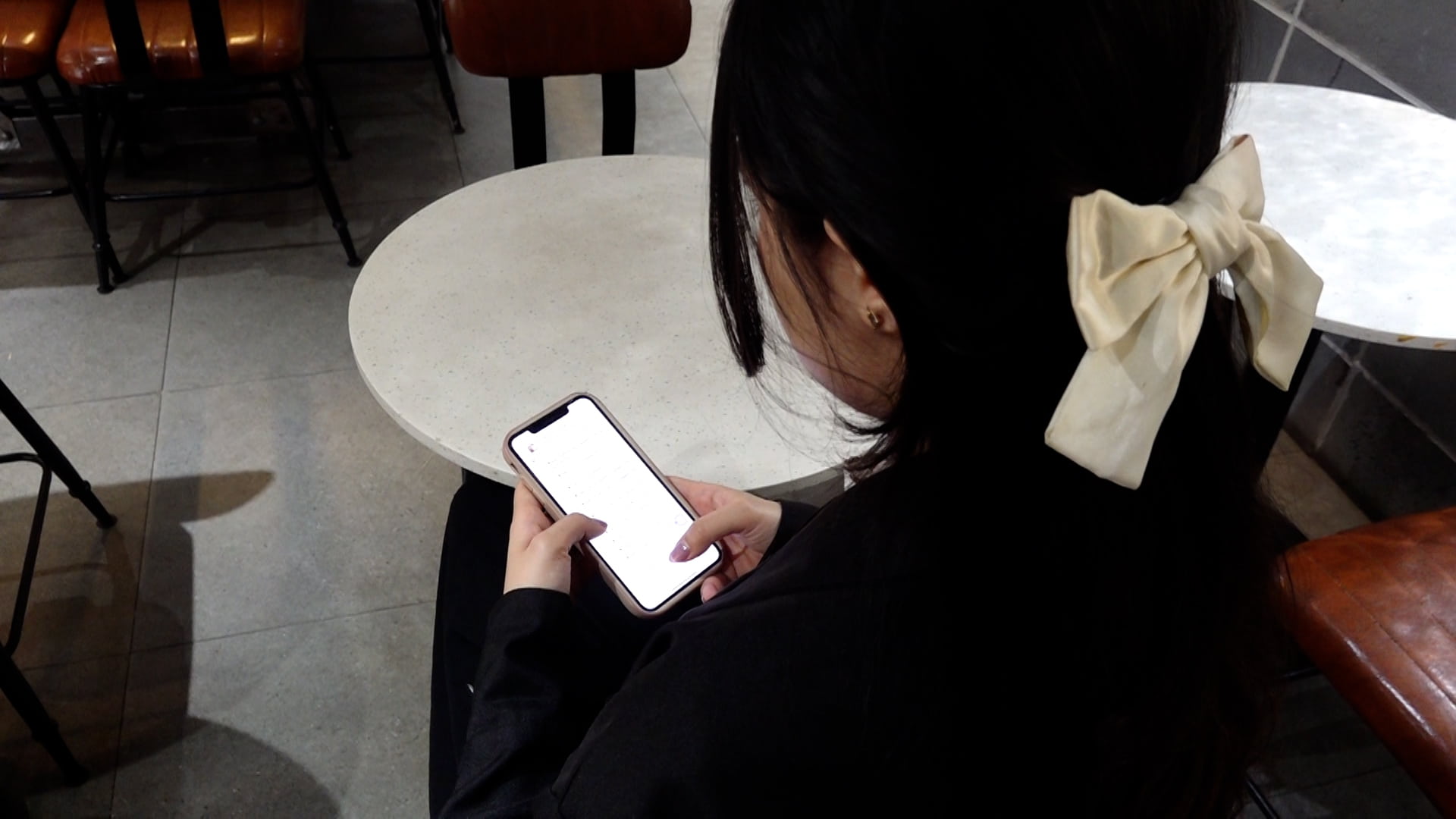 The pressure of expecting comprehensive success has caused many children to live in a state of prolonged stress. Photo: Huyen Trang