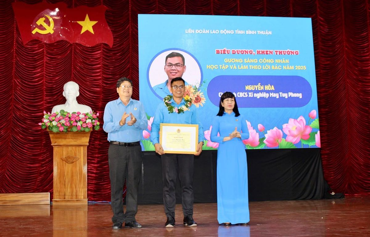 Mot cong nhan tieu bieu trong “Hoc tap va lam theo Bac”. Anh: Duy Tuan