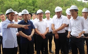 Cao tốc ngổn ngang mặt bằng, Phó thủ tướng yêu cầu chạy hết tốc lực về đích năm 2025