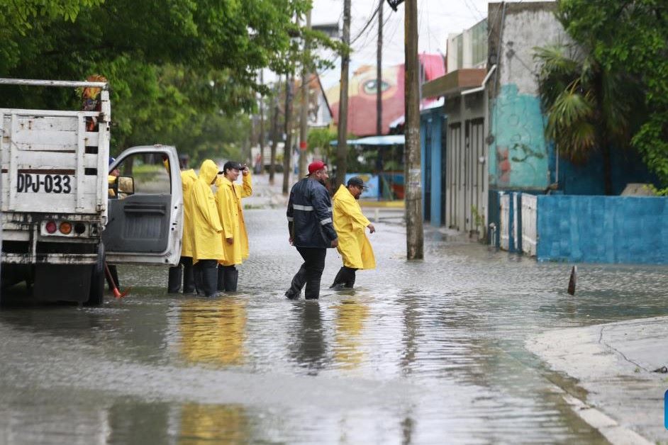 Bao Beryl do bo, gay ngap lut o Cancun, bang Quintana Roo, Mexico, ngay 5.7.2024. Anh: Xinhua