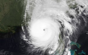 Cảnh báo đỏ về mùa bão 2025 với mức nhiệt nuôi siêu bão cao kỷ lục