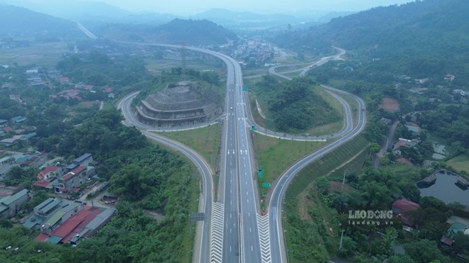 Đầu tư 1.555 tỉ đồng ngân sách mở rộng cao tốc Yên Bái - Lào Cai