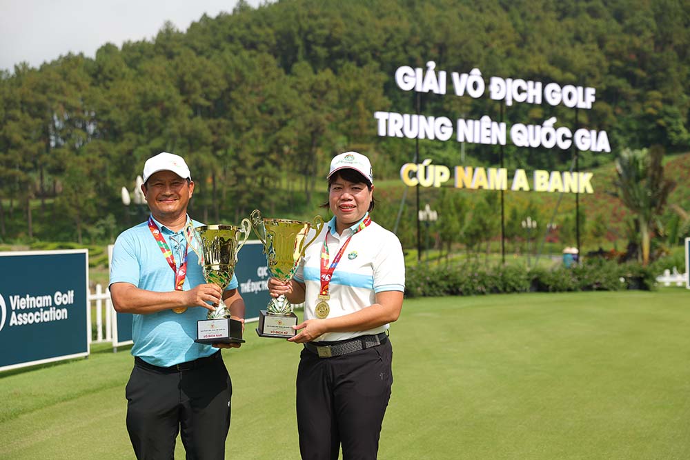 Hoang Ngoc Quy and Ngo Thi An Trinh won the 2025 Mid-Autumn Festival Golf Tournament. Photo: Organizing Committee