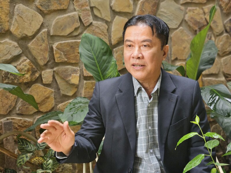 Dr. Nguyen Ngoc Tu - Tax expert - commented that the gap between domestic and world gold prices has become a "delicate food" for speculative and smuggling activities. Photo: Thanh Van.