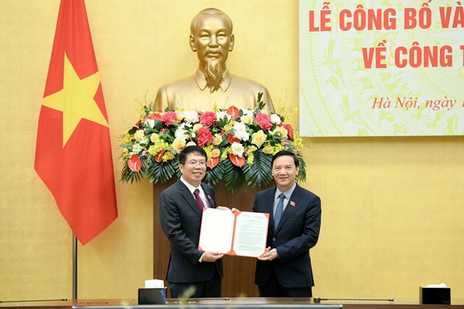 Ủy ban Thường vụ Quốc hội ban hành nghị quyết về nhân sự
