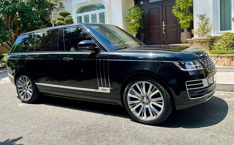Rajkumar Rao Range Rover Vẻ ngoài xe Range Rover thế hệ mới thêm phần mạnh mẽ nhờ nâng cấp bộ mâm