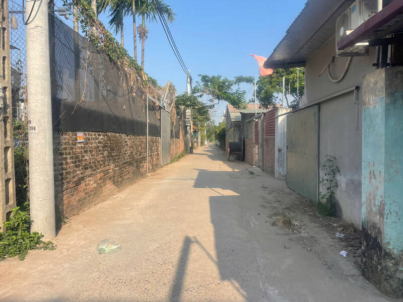 The land segment along Ring Road 4 (Hanoi) is attracting many investors. Photo: Thu Giang