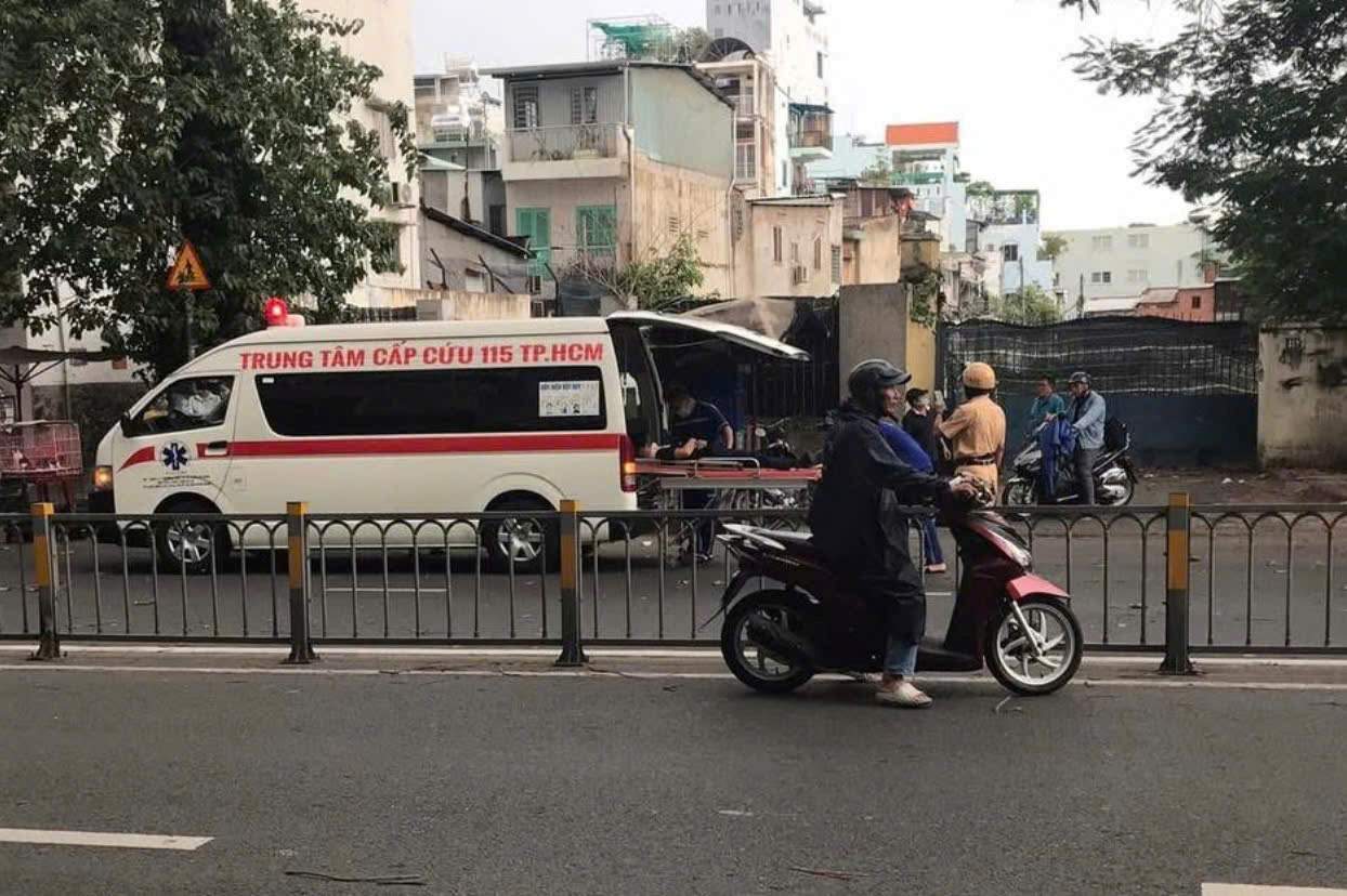 Mot nguoi bi thuong nhe sau vu cay bat goc o Quan 10. Anh: Dong Hoang