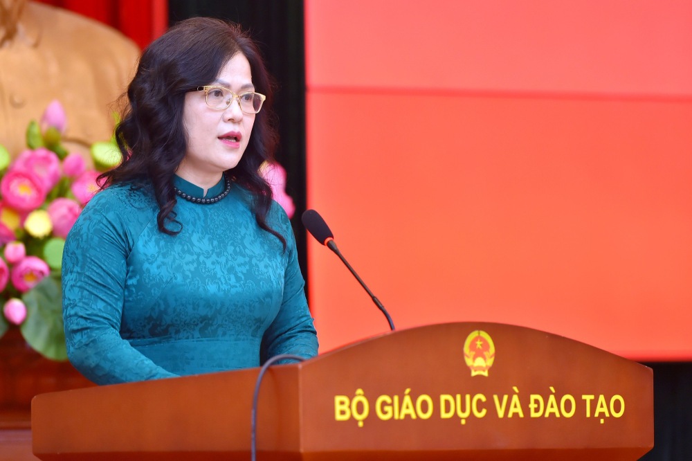 The Central Inspection Commission disciplined Deputy Minister of Education and Training Nguyen Thi Kim Chi with a warning for violations when holding the position of Secretary of the Cua Lo Town Party Committee, Nghe An. Photo: VGP