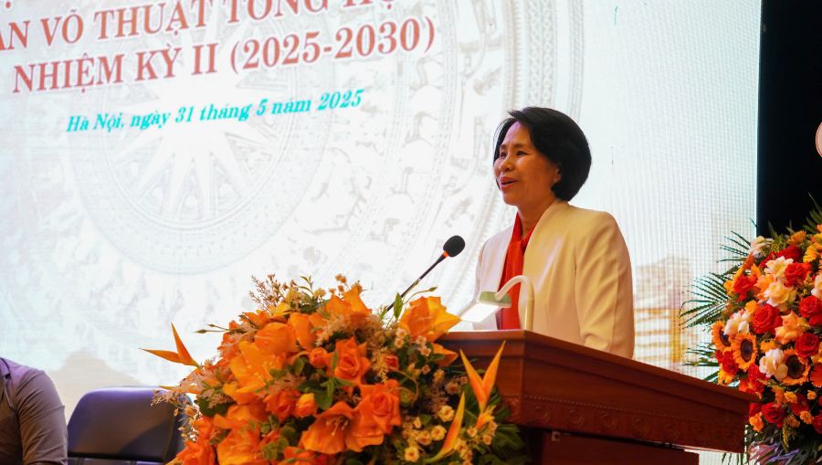 Ba Le Thi Hoang Yen phat bieu tai Dai hoi. Anh: VMMAF