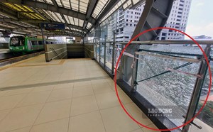 Loạt kính cường lực tại ga metro Cát Linh - Hà Đông bị vỡ, khẩn trương sửa chữa